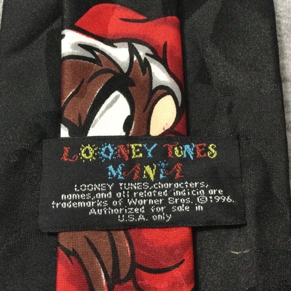 Lot of 4 Cartoon Christmas Ties Disney and Looney Tunes - Picture 6 of 13